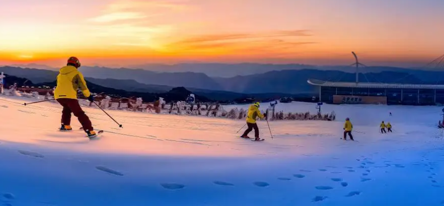 乌蒙滑雪场
